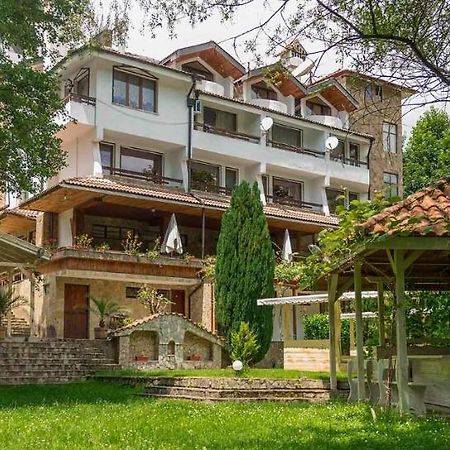 Hotel Paradise Place Kalofer Exterior foto