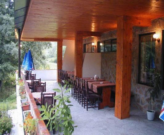 Hotel Paradise Place Kalofer Exterior foto