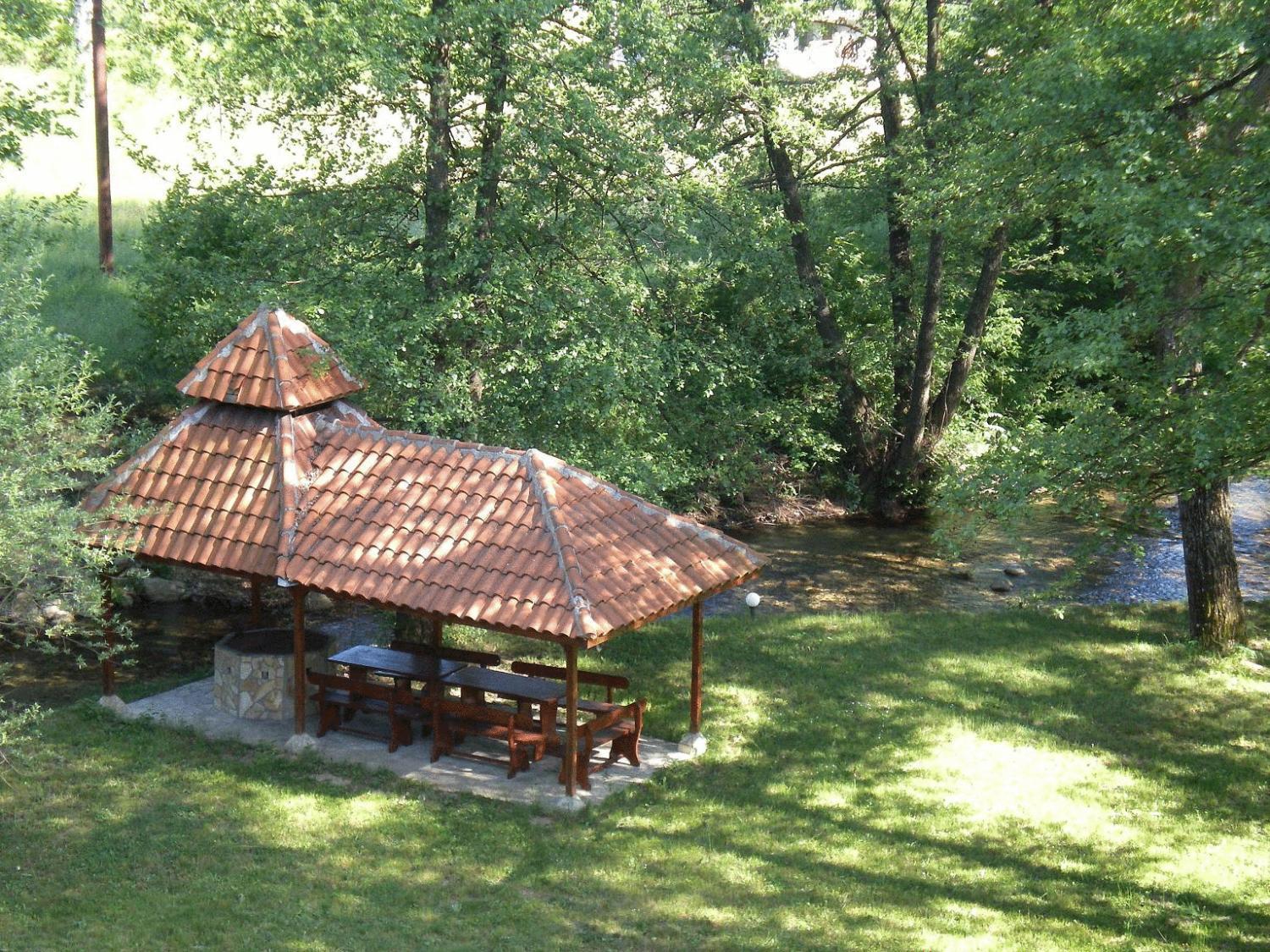 Hotel Paradise Place Kalofer Exterior foto